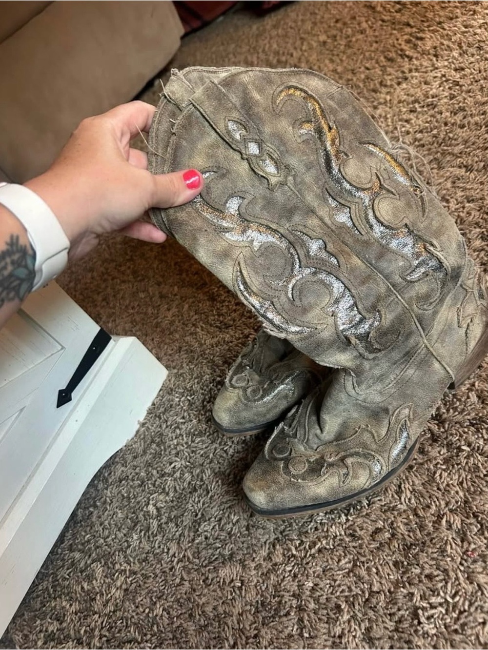 Roper Distressed Brown Western Cowboy Boots with Silver Embroidery